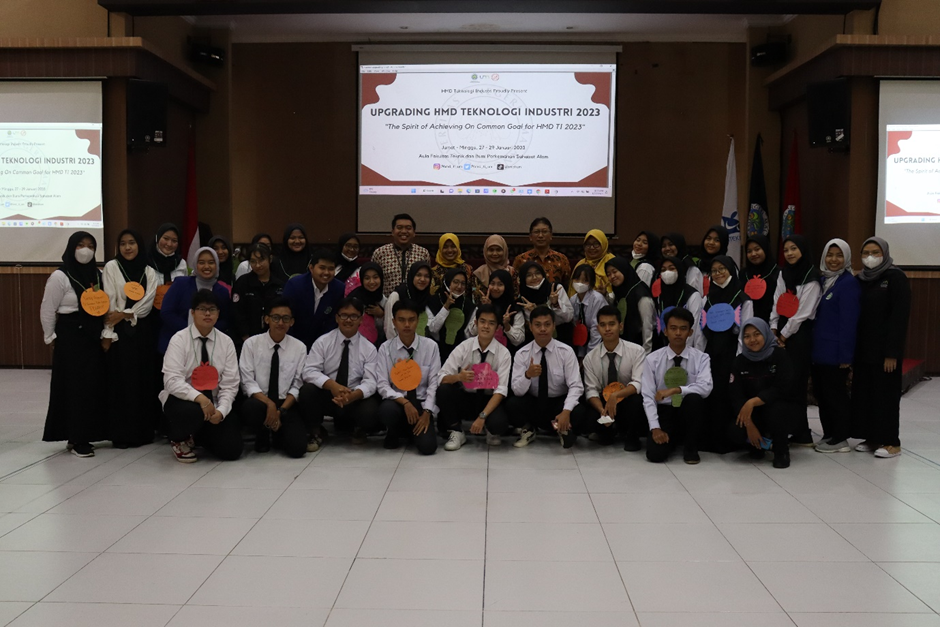 PENGUATAN ORGANISASI DAN PENINGKATAN SOFT SKILL ANGGOTA HIMPUNAN MAHASISWA PENDIDIKAN TATA BOGA DAN BUSANA 2023