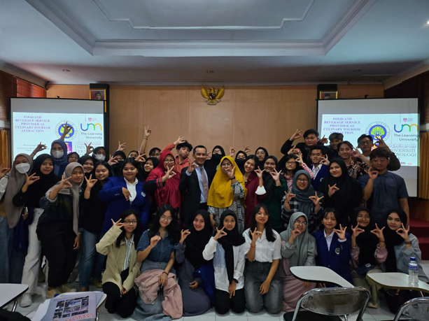 KULIAH TAMU INTERNATIONAL GUEST LECTURE