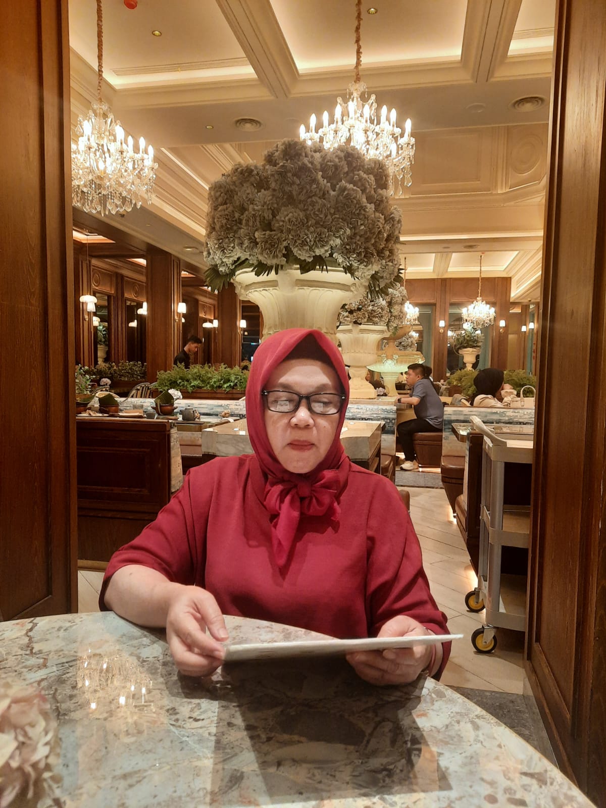 Prof. Dr. Rina Rifqie Mariana M.P.